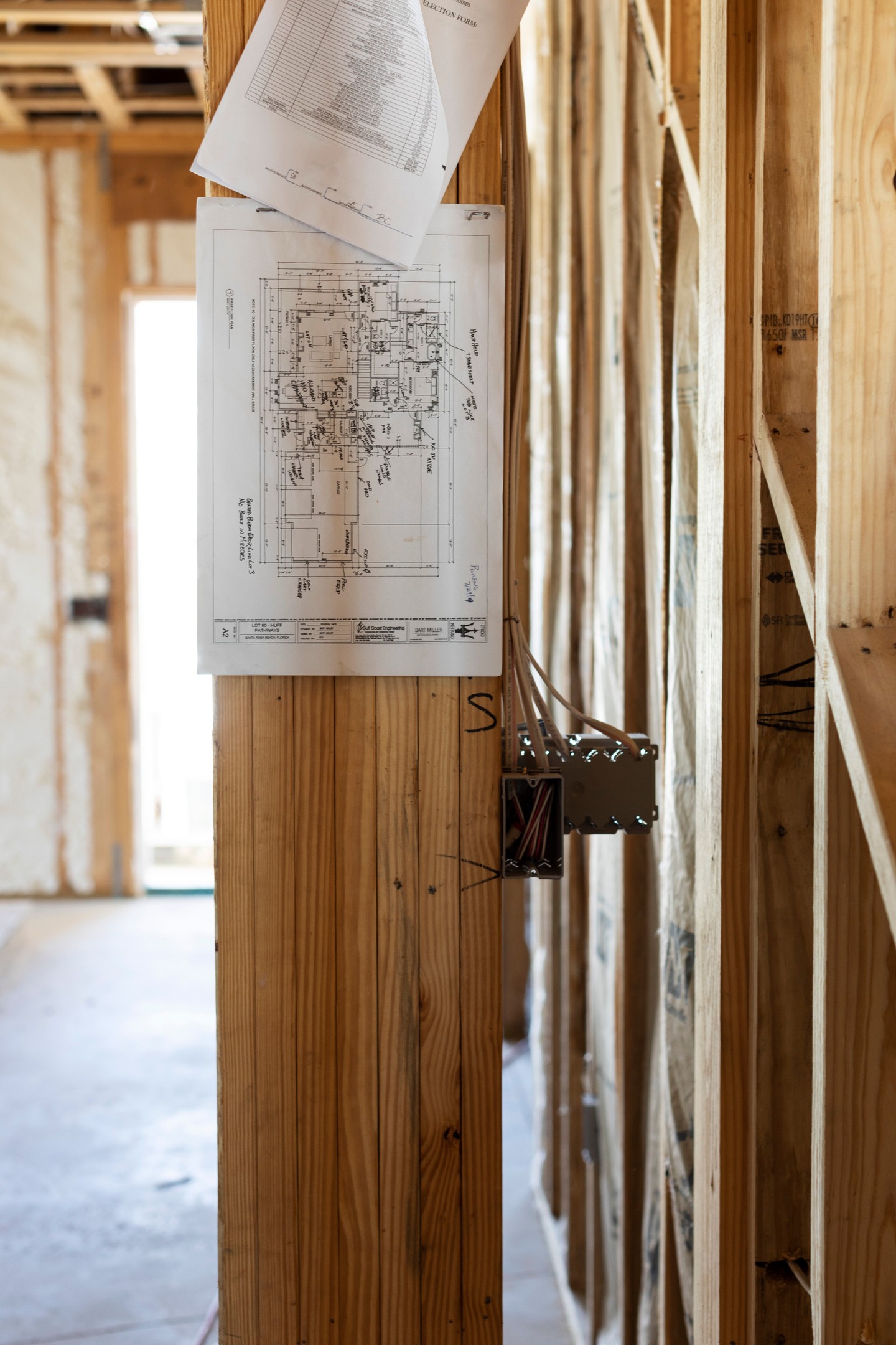 Every Huff Home starts with careful planning, robust foundations, and a dedication to craftsmanship that carries through to the final touches. In Watersound Origins, we’re proud to build homes that combine beauty, quality, and thoughtful design that families love to live in.